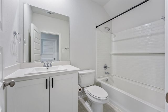 517 Brook View Drive, Van Alstyne, TX 75495