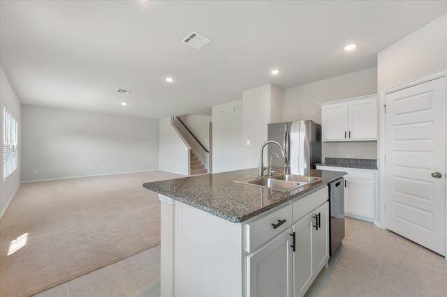 517 Brook View Drive, Van Alstyne, TX 75495
