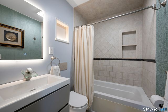 80 County Street 10F, Norwalk, CT 06851