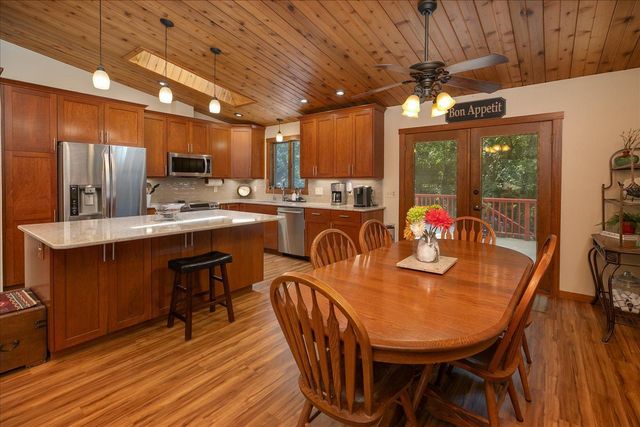 2222 Schmidt Court SE, Rochester, MN 55904