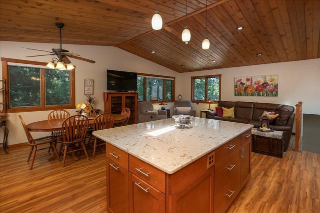 2222 Schmidt Court SE, Rochester, MN 55904