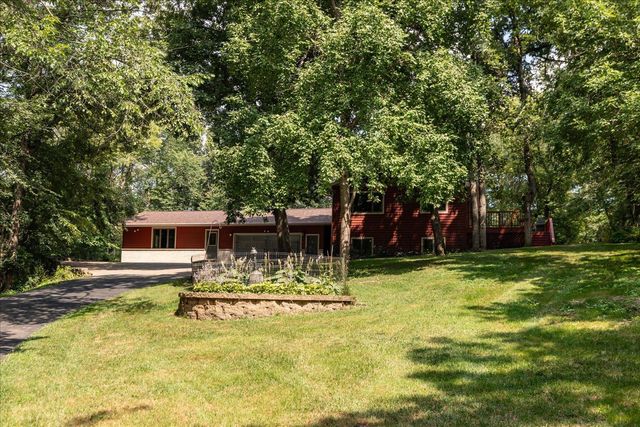 2222 Schmidt Court SE, Rochester, MN 55904