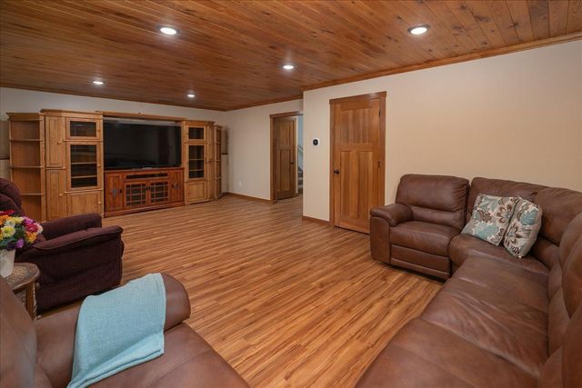2222 Schmidt Court SE, Rochester, MN 55904