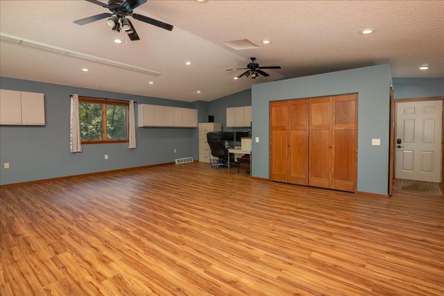 2222 Schmidt Court SE, Rochester, MN 55904