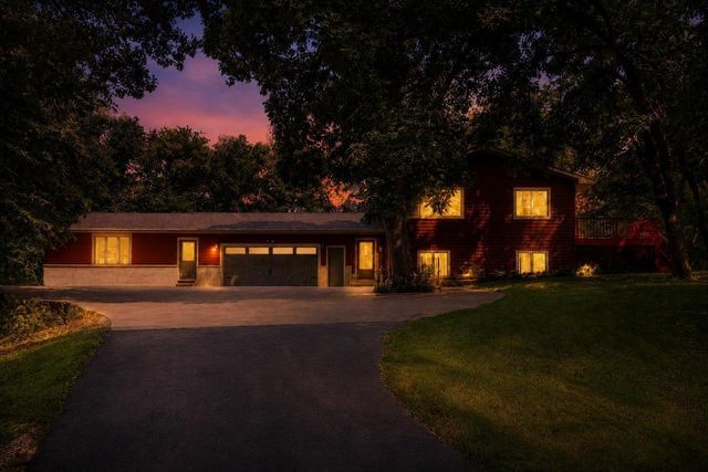 2222 Schmidt Court SE, Rochester, MN 55904