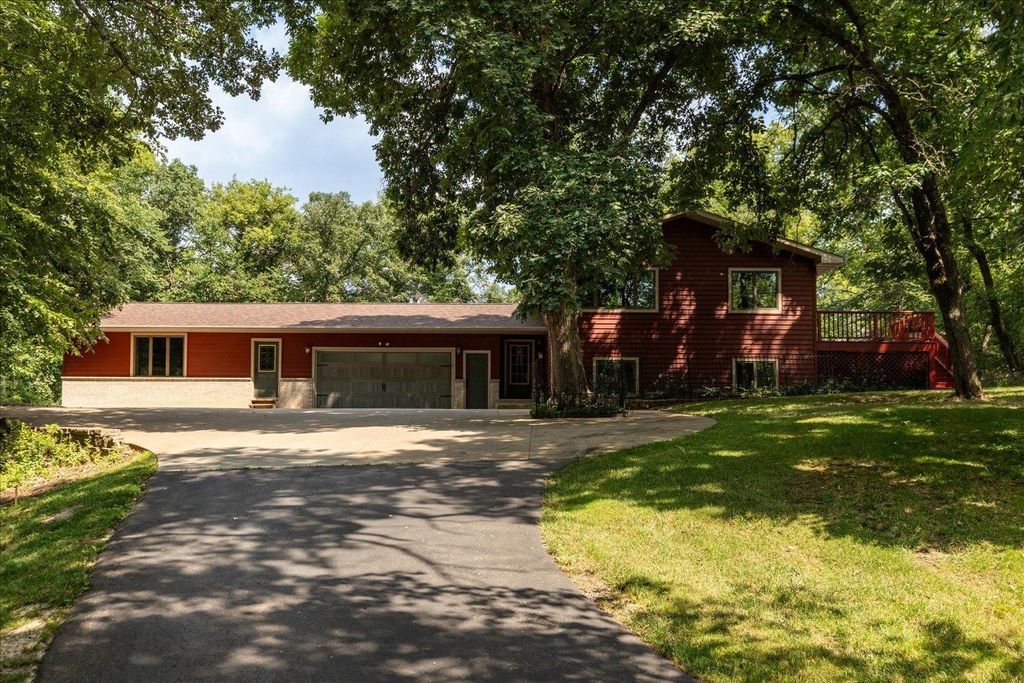 2222 Schmidt Court SE, Rochester, MN 55904
