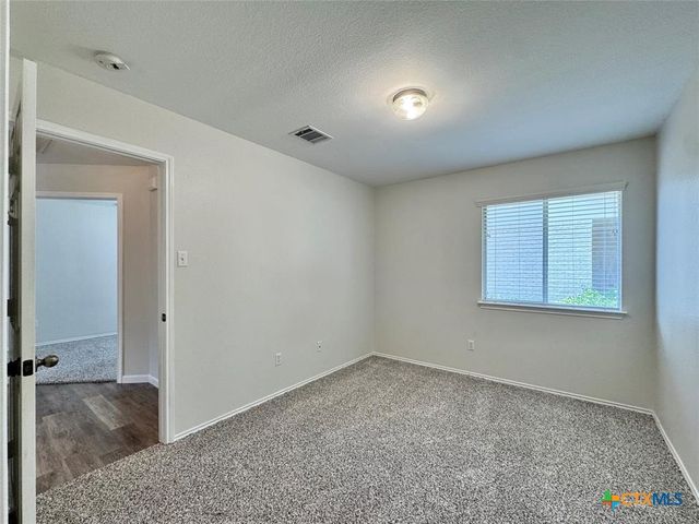 916 Gentry Drive, Leander, TX 78641