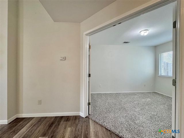 916 Gentry Drive, Leander, TX 78641