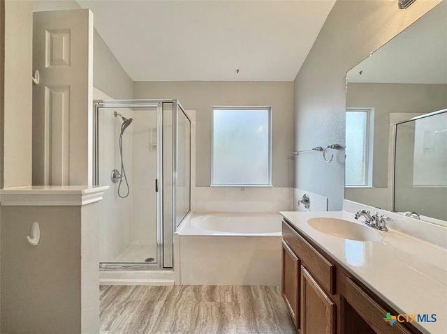 916 Gentry Drive, Leander, TX 78641