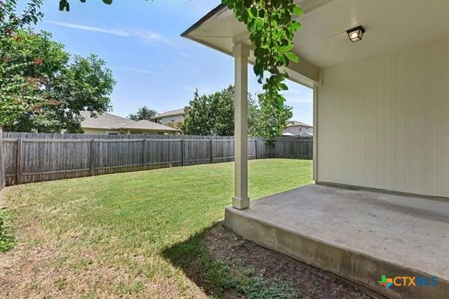 916 Gentry Drive, Leander, TX 78641