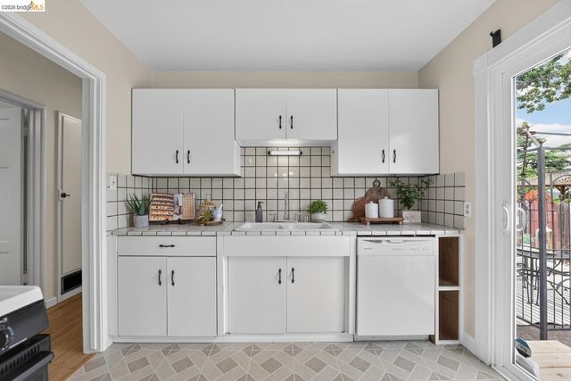 16125 Via Lupine, San Lorenzo, CA 94580