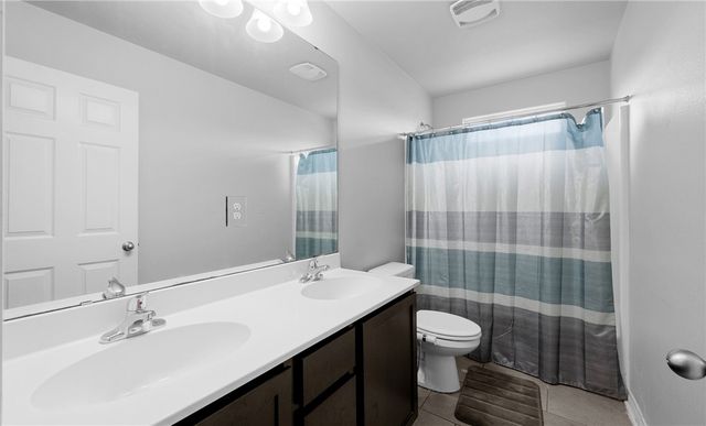 3042 Besterio Dr, Corpus Christi, TX 78415