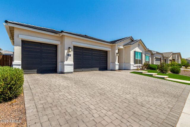 10446 W LONE CACTUS Drive, Peoria, AZ 85382