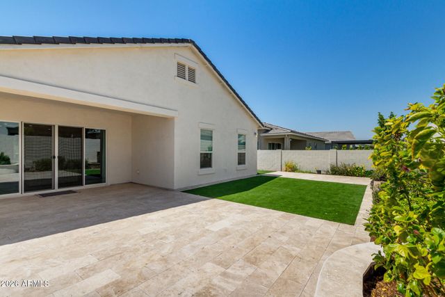 10446 W LONE CACTUS Drive, Peoria, AZ 85382