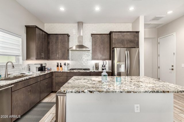 10446 W LONE CACTUS Drive, Peoria, AZ 85382