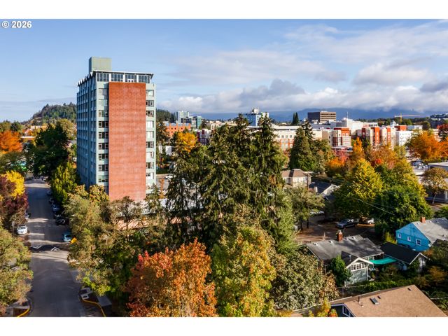 1313 LINCOLN St 401, Eugene, OR 97401