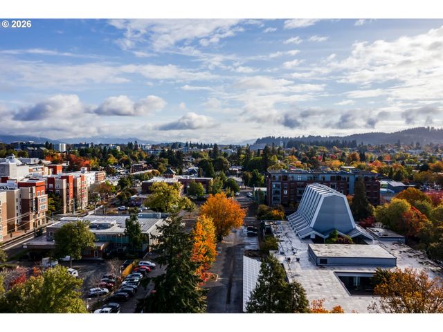 1313 LINCOLN St 401, Eugene, OR 97401