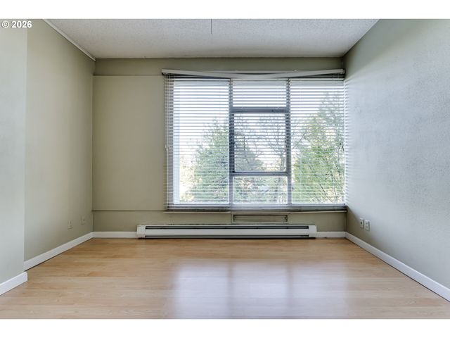 1313 LINCOLN St 401, Eugene, OR 97401