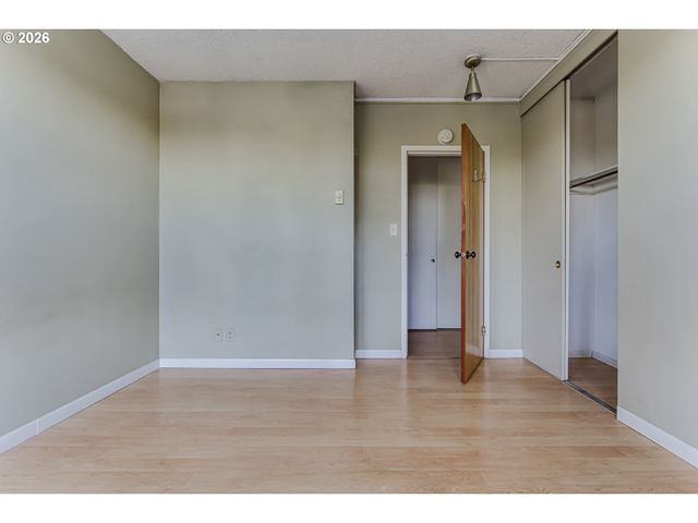 1313 LINCOLN St 401, Eugene, OR 97401