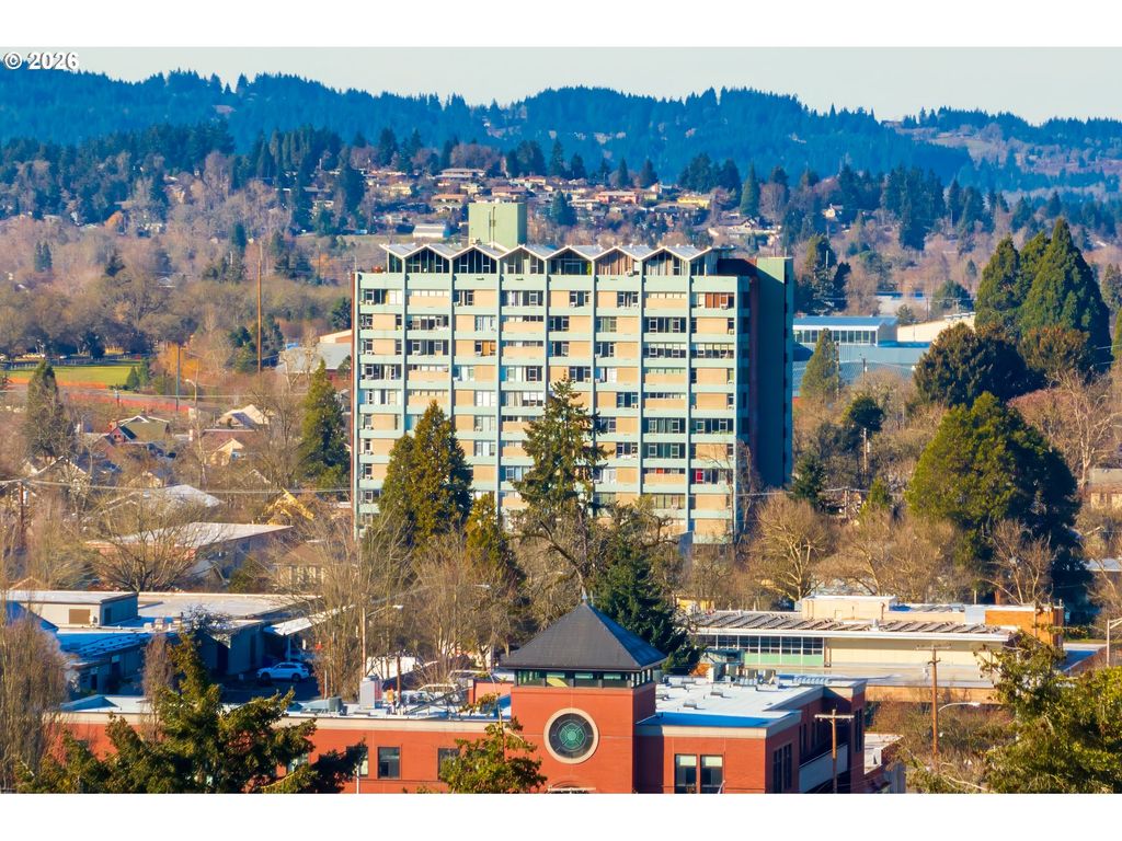 1313 LINCOLN St 401, Eugene, OR 97401