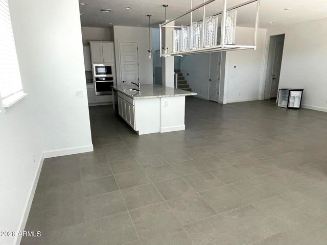 9931 E TESLA Avenue, Mesa, AZ 85212