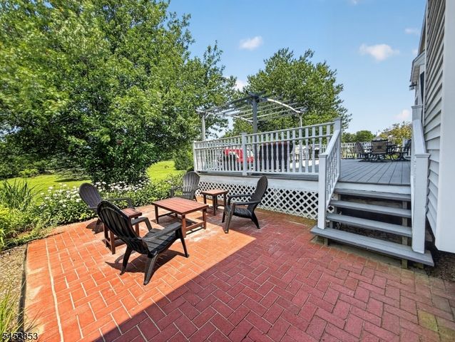 17 Saddle Ridge Rd, Frelinghuysen Twp., NJ 07821