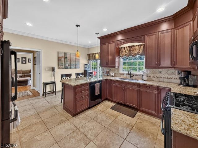 17 Saddle Ridge Rd, Frelinghuysen Twp., NJ 07821