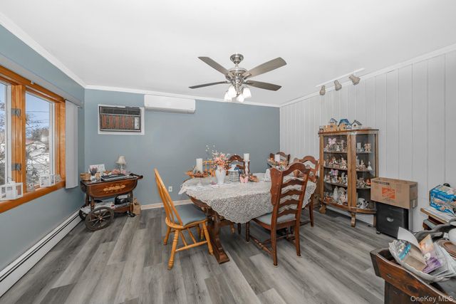 60 Easton Avenue, North Babylon, NY 11703