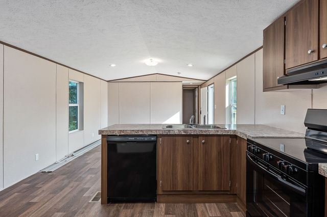 378 Cherokee Cir, Sparta, TN 38583