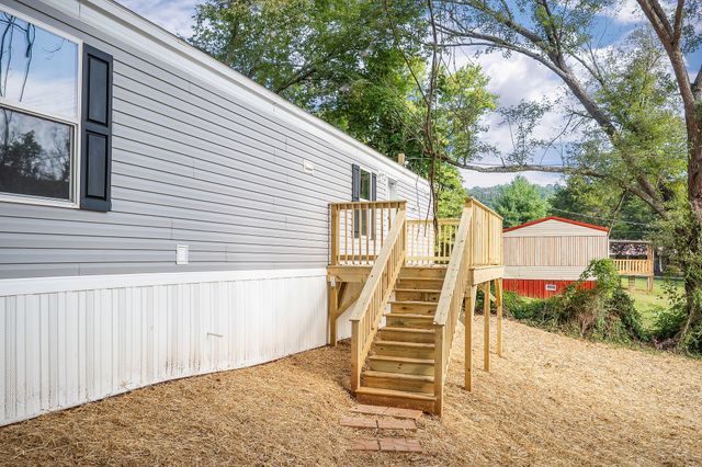 378 Cherokee Cir, Sparta, TN 38583