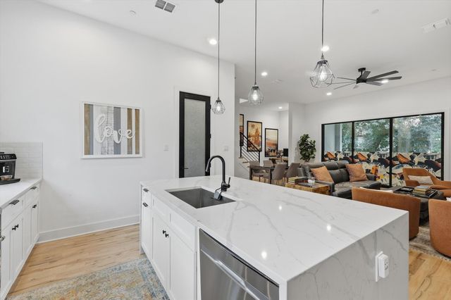 356 Foch Street, Fort Worth, TX 76107
