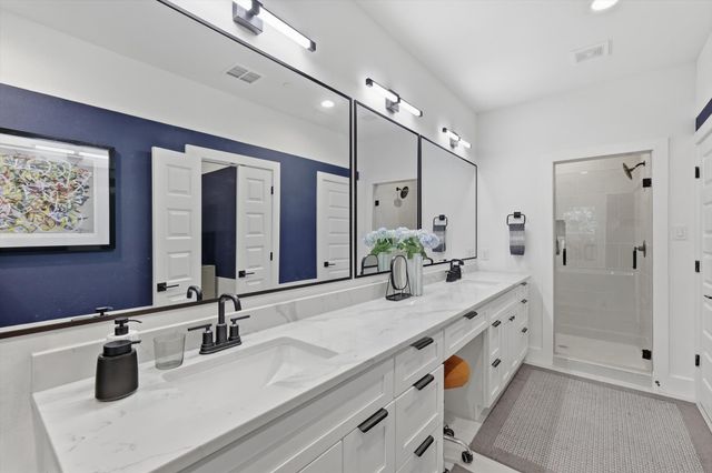 356 Foch Street, Fort Worth, TX 76107