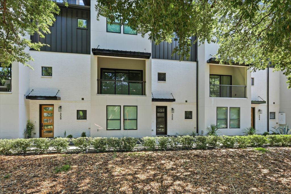 356 Foch Street, Fort Worth, TX 76107