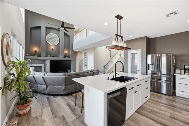 4424 Rockaway Beach Street, Las Vegas, NV 89129