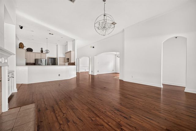 3831 Lakeridge Canyon Drive, Sugar Land, TX 77498