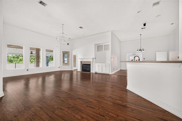 3831 Lakeridge Canyon Drive, Sugar Land, TX 77498