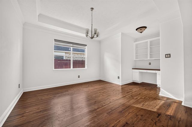 3831 Lakeridge Canyon Drive, Sugar Land, TX 77498