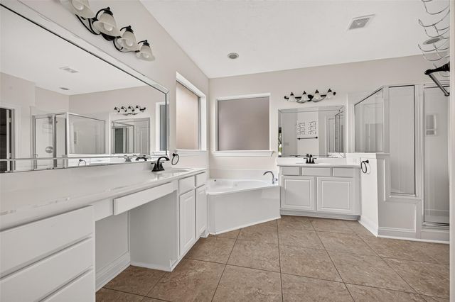 3831 Lakeridge Canyon Drive, Sugar Land, TX 77498