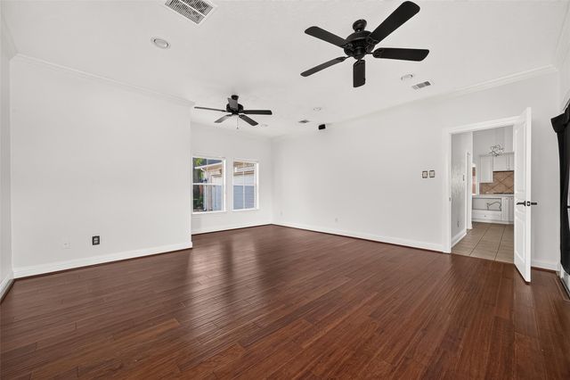 3831 Lakeridge Canyon Drive, Sugar Land, TX 77498