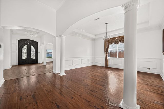 3831 Lakeridge Canyon Drive, Sugar Land, TX 77498
