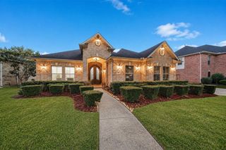 3831 Lakeridge Canyon Drive, Sugar Land, TX 77498