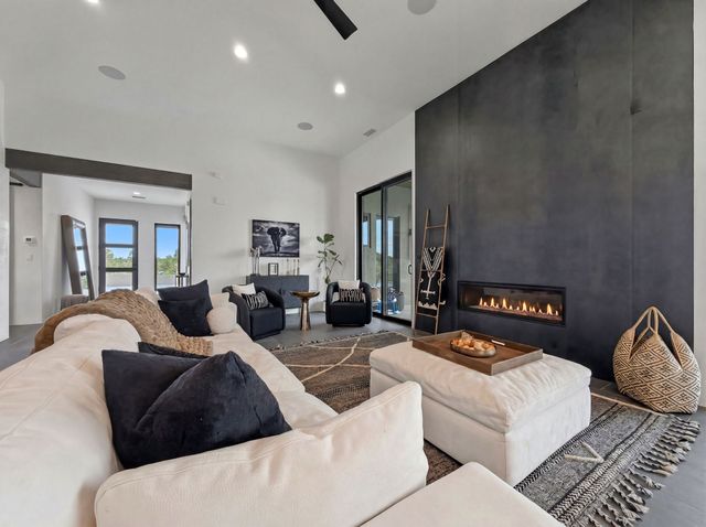 1793 Calle Arbolitos, Santa Fe, NM 87506