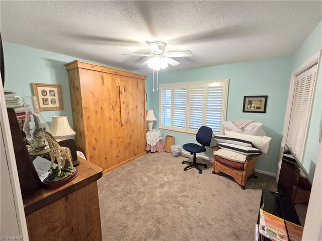 1374 W Lake Drive, Asheboro, NC 27205