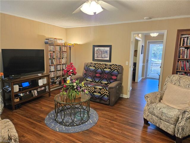 1374 W Lake Drive, Asheboro, NC 27205