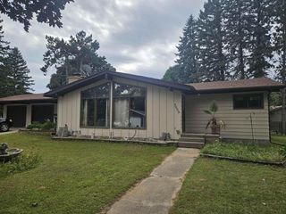 3009 17TH STREET, Menominee, MI 49858