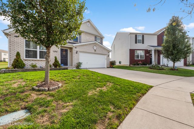 6783 Brittany Oak Dr, Louisville, KY 40229