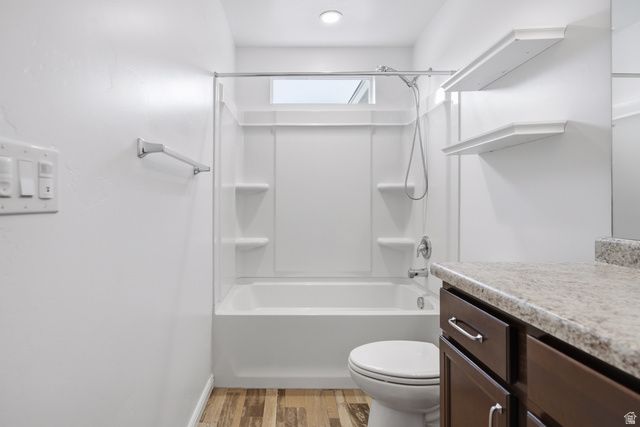 572 S SILVERMOON LN, Saratoga Springs, UT 84045