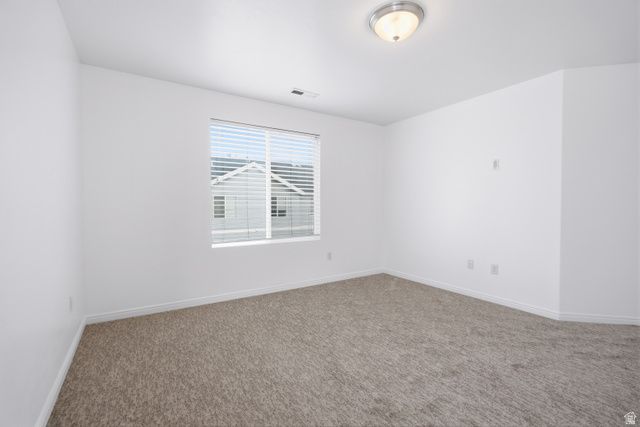 572 S SILVERMOON LN, Saratoga Springs, UT 84045