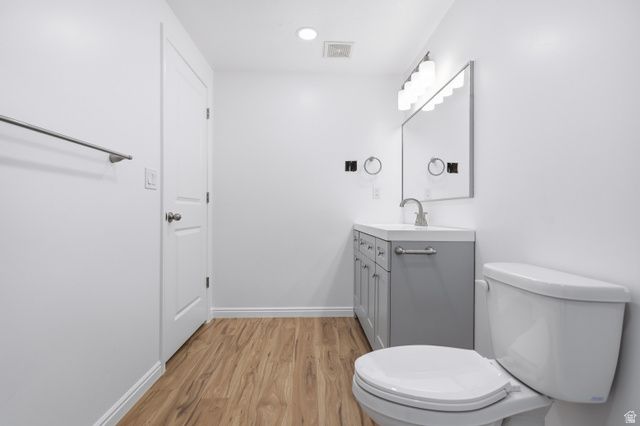 572 S SILVERMOON LN, Saratoga Springs, UT 84045