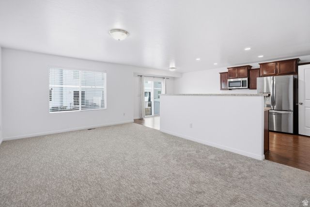 572 S SILVERMOON LN, Saratoga Springs, UT 84045